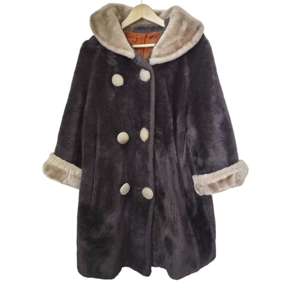 Jackets & Blazers - Vintage Brown Faux Fur Mid Length Coat w/ Button Front Closure - Union Made Sz 1